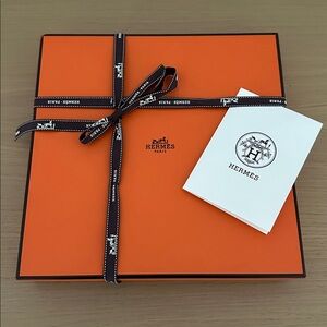 Hermes Box Ribbon and Receipt Holder